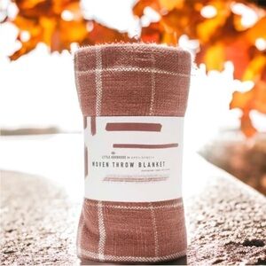 Little Korboose Woven Throw Blanket